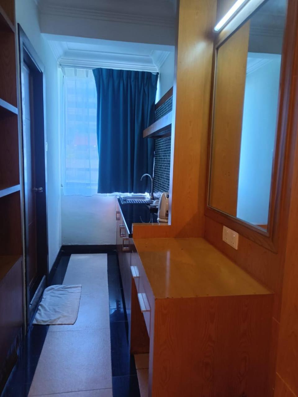 Fratini'S Hotel Лабуан Екстер'єр фото