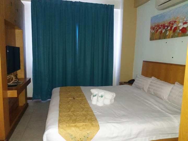 Fratini'S Hotel Лабуан Екстер'єр фото