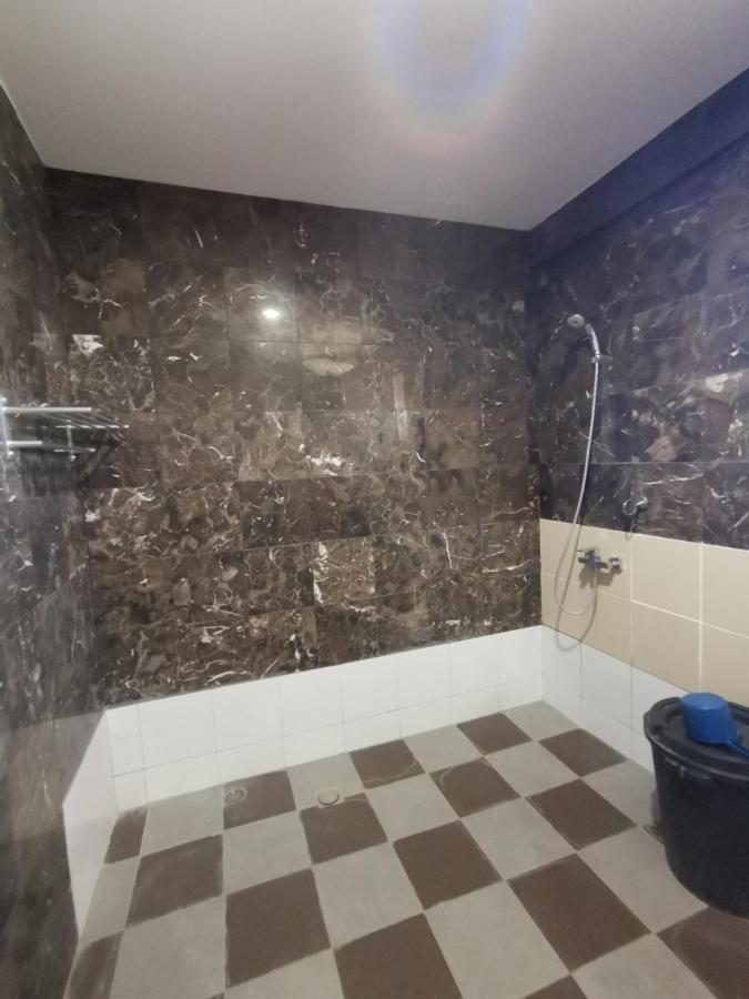 Fratini'S Hotel Лабуан Екстер'єр фото